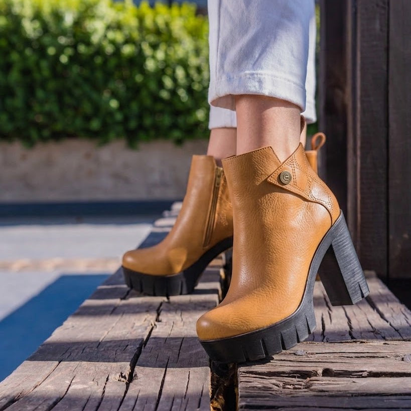BOTIN CARAMELO P404